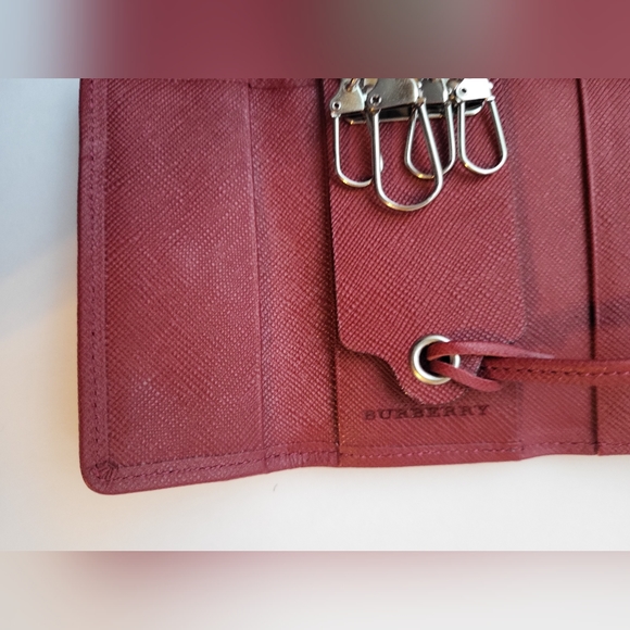 EUC Burberry - Picture 7 of 10